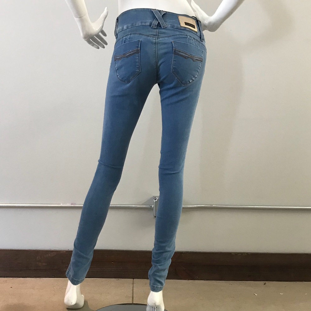 Jeans - Picture 5 of 7